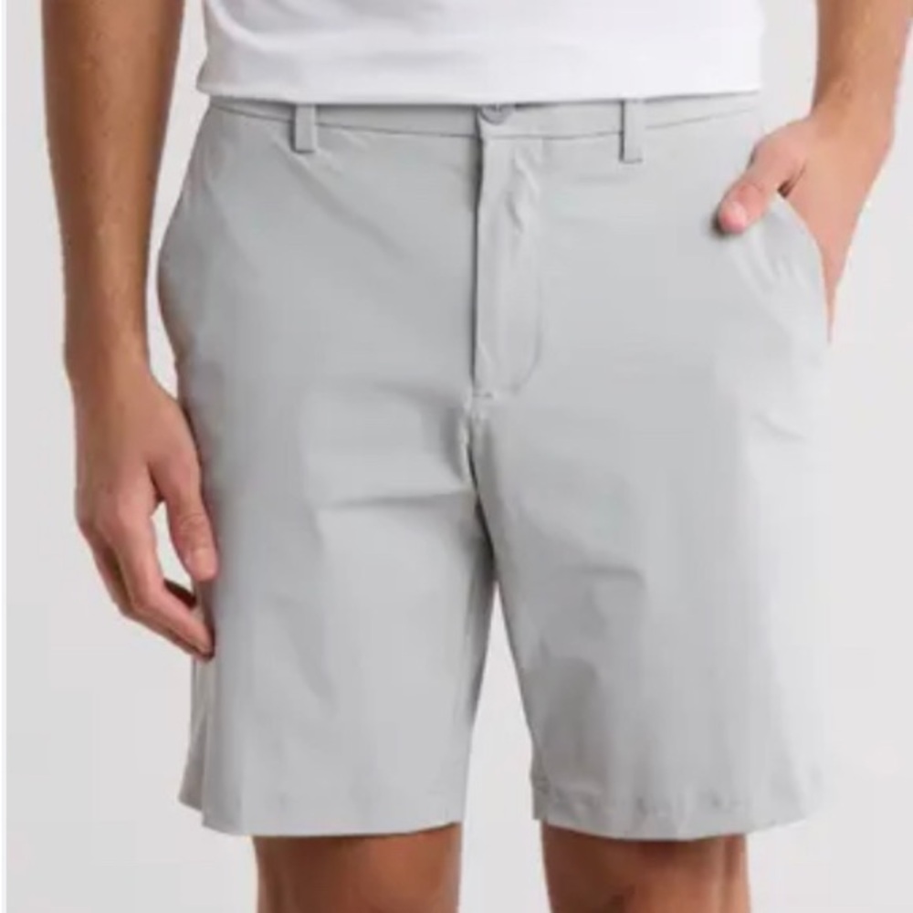 Callaway Golf Mens Flat Front 9” Inseam Shorts Silver Lining Sz 36